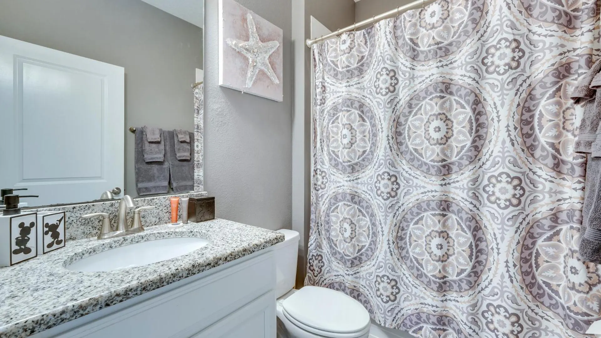 Chic Villa Near Disney With Resort Amenities! Davenport